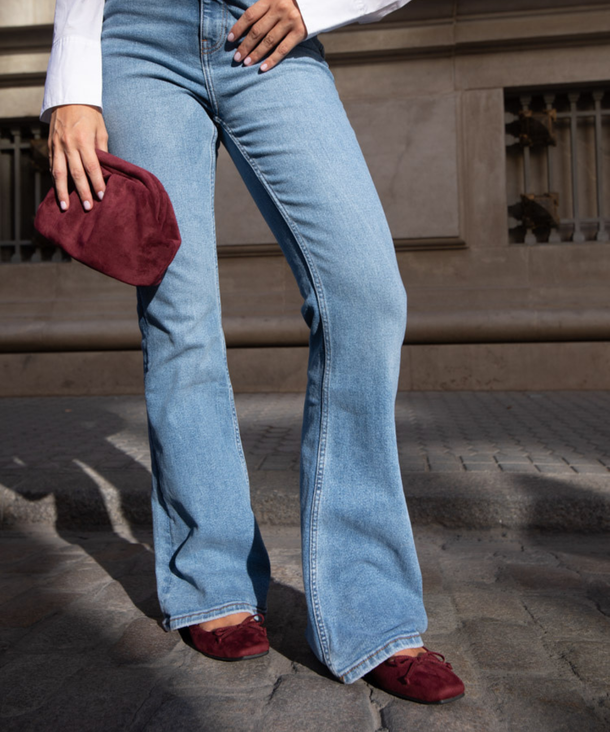 Mala clutch image number null